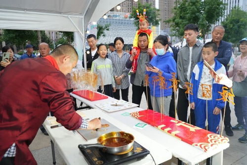 燃爆全场 全省首届大学生广场演出季开幕